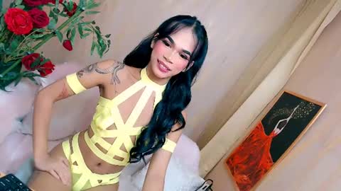 luiseeeeee online show from February 20, 5:09 pm