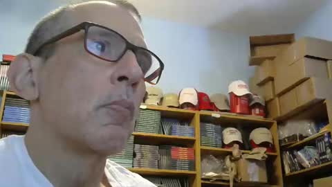 sluttyslave81 online show from June 2, 2:41 pm
