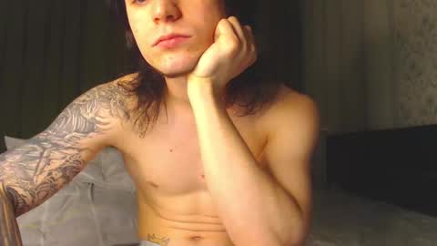 Gus online show from October 27, 8:31 pm