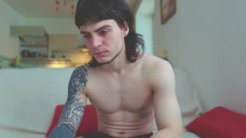 Gus online show from March 4, 4:53 am