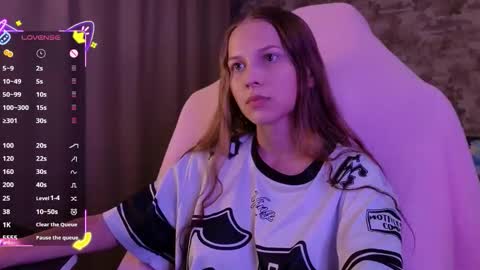 Emma online show from December 16, 6:47 pm