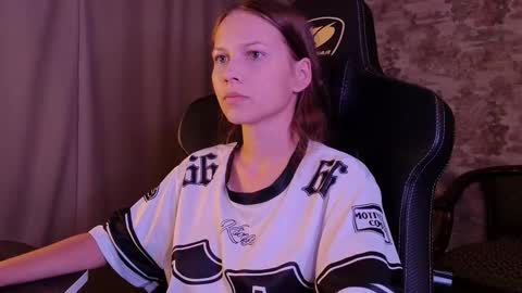 Emma online show from September 17, 4:32 pm