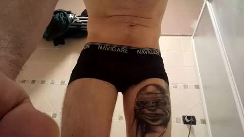 smallone8825 online show from April 14, 5:22 am