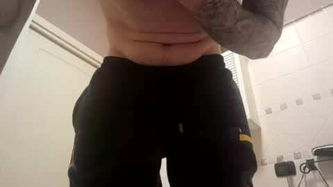 smallone8825 online show from March 29, 5:03 pm