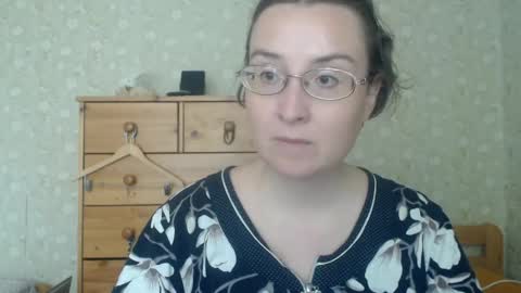smart_rose online show from May 31, 3:55 pm