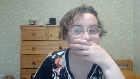 smart_rose online show from April 12, 4:00 pm