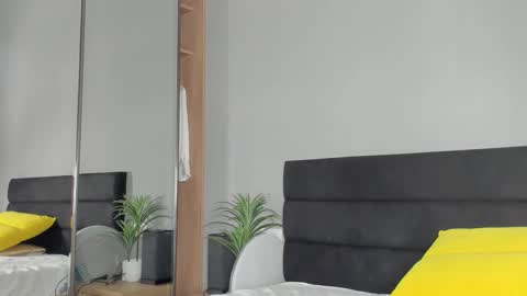 Bella online show from November 18, 9:56 am