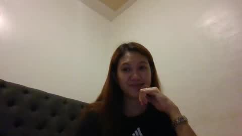 Snapshot of smilepinay chatting on October 31, 3:34 pm SmilePinay online show from October 31, 3:34 pm