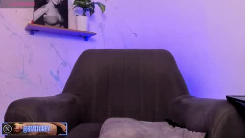 Snapshot of smitgrey chatting on February 27, 9:04 pm SMIT online show from February 27, 9:04 pm