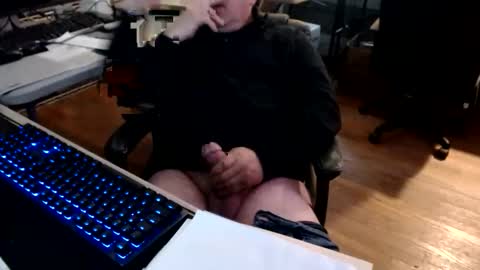 smly online show from December 5, 8:39 pm