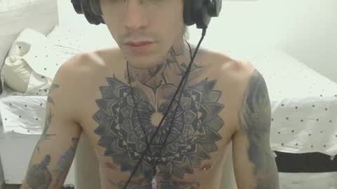 smoke_ink online show from May 6, 10:05 pm