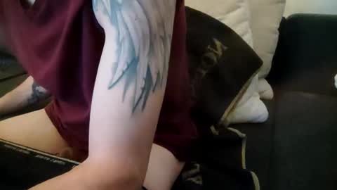 Smokeandwatching online show from March 7, 2:04 am