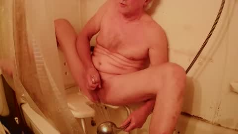 SmoothNShowing online show from May 28, 2:09 am