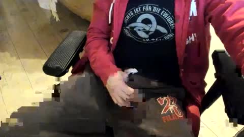 snip1977 online show from January 26, 5:13 pm