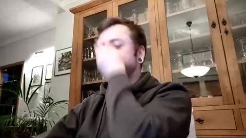 snoecks online show from March 20, 6:35 pm