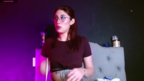 IG     OF red moonn online show from April 9, 6:19 am