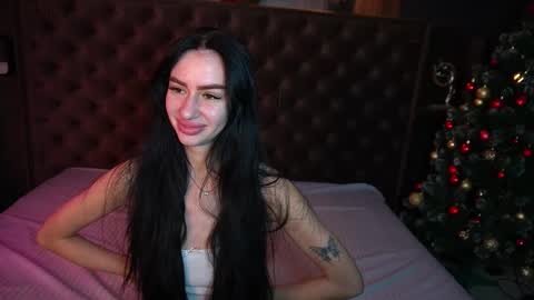 snow_whiteeex online show from December 22, 7:04 am