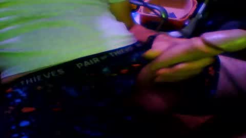 sofa_kinggood online show from July 16, 5:11 am