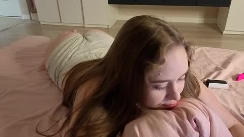 Sophy online show from March 28, 7:48 pm