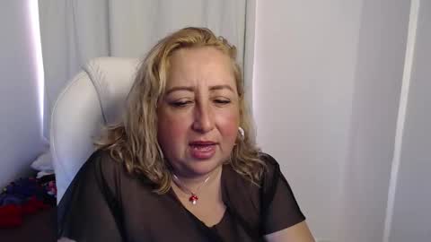 soffi_hott online show from October 17, 5:06 pm