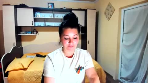 Soffy online show from May 26, 5:02 am