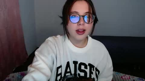 Sofi Lynch online show from January 6, 6:06 am