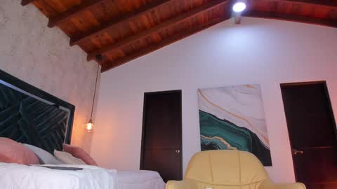 Sofi online show from October 8, 11:49 am