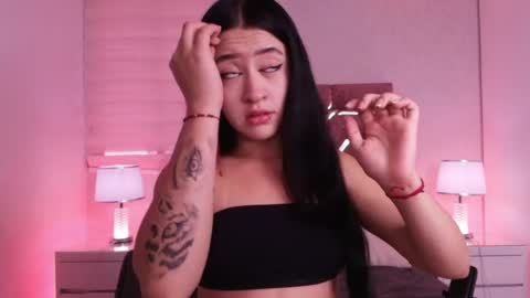 sofia gomes online show from June 1, 11:55 am
