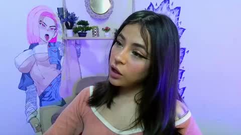 sofia_lara28 online show from May 26, 1:39 pm