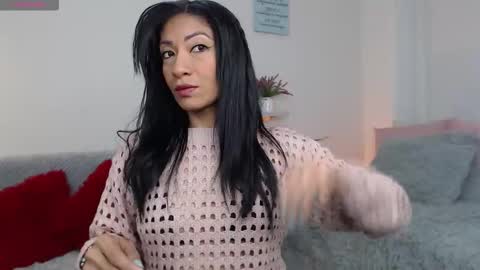 Sofi online show from October 20, 8:03 pm