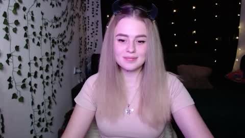 sofia_rosemary online show from February 12, 1:06 pm
