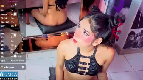 Sofia Sstone online show from November 5, 11:45 am