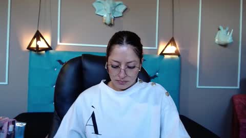 Sofa online show from October 7, 12:12 pm