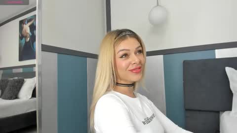 Sofia online show from October 20, 8:03 pm