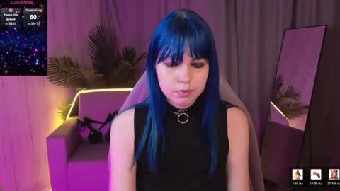 sofiabard online show from May 30, 2:43 am