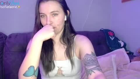 Snapshot of sofiafaerie chatting on December 29, 1:45 am sofiafaerie online show from December 29, 1:45 am