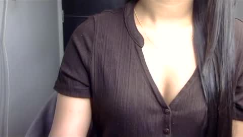 Snapshot of sofie_diva chatting on January 13, 5:33 pm divya online show from January 13, 5:33 pm