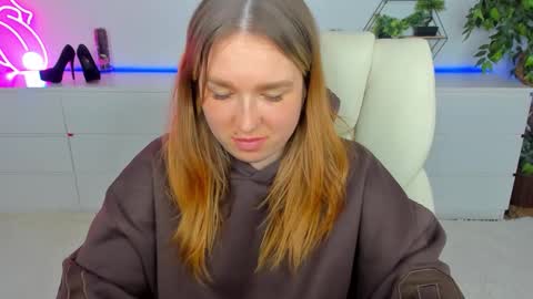 sofii_darling online show from March 5, 6:06 pm