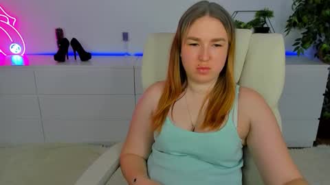 sofii_darling online show from March 6, 6:40 pm