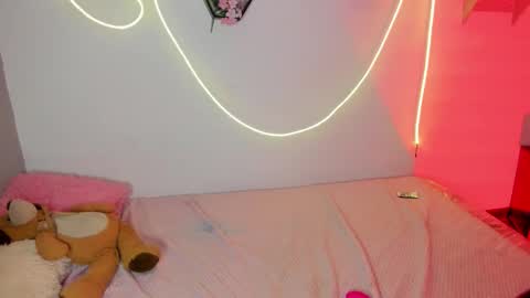   online show from December 13, 9:32 pm