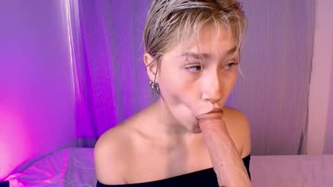 Snapshot of sofii_uwu_ chatting on October 29, 8:31 pm Sofii  online show from October 29, 8:31 pm