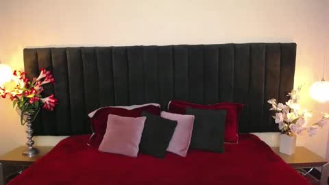 Cam and Amy online show from February 19, 8:19 pm