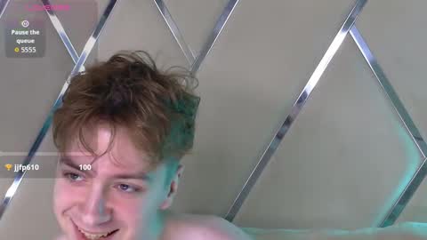 PAUL online show from December 17, 8:59 pm