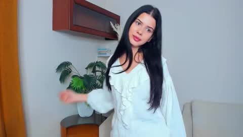 Snapshot of softlyy_bold chatting on September 19, 6:50 am Alice online show from September 19, 6:50 am