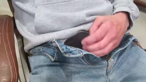 Snapshot of softwareman chatting on December 2, 6:49 pm softwareman online show from December 2, 6:49 pm