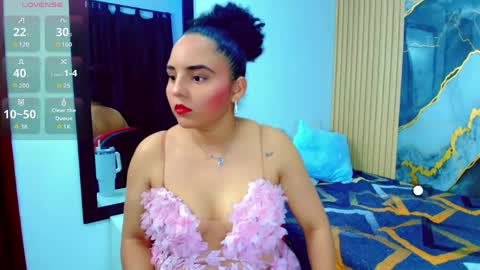 Sol Latiana online show from June 9, 3:39 am