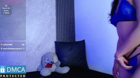 Sol  online show from March 6, 6:48 pm