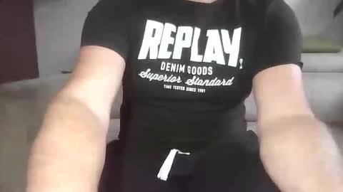 Sole Obedient online show from November 10, 7:33 am