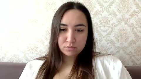 solirenn online show from November 16, 9:11 am