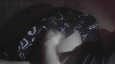 Snapshot of songo812 chatting on January 19, 2:04 am songo812 online show from January 19, 2:04 am